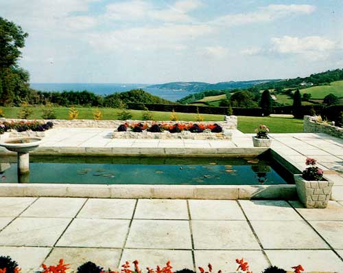 Fountain at Ross Hill Torquay